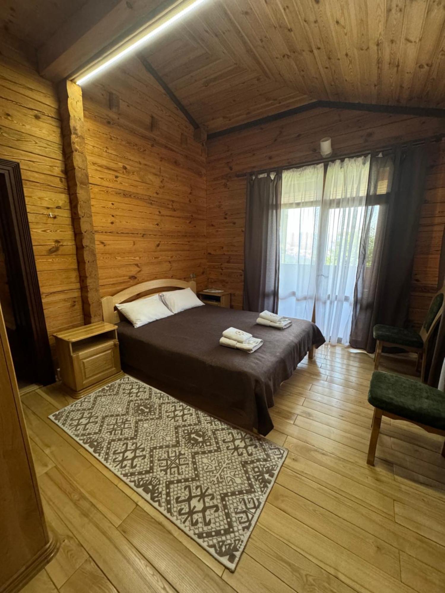 Golden Nest Apartment Yablunytsya Ngoại thất bức ảnh
